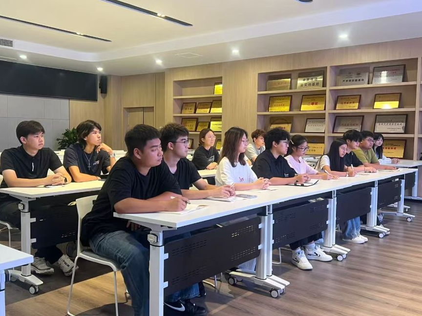 反诈同心，防骗同行 | 江阳城建职业学院系列防诈骗活动筑牢校园安全网